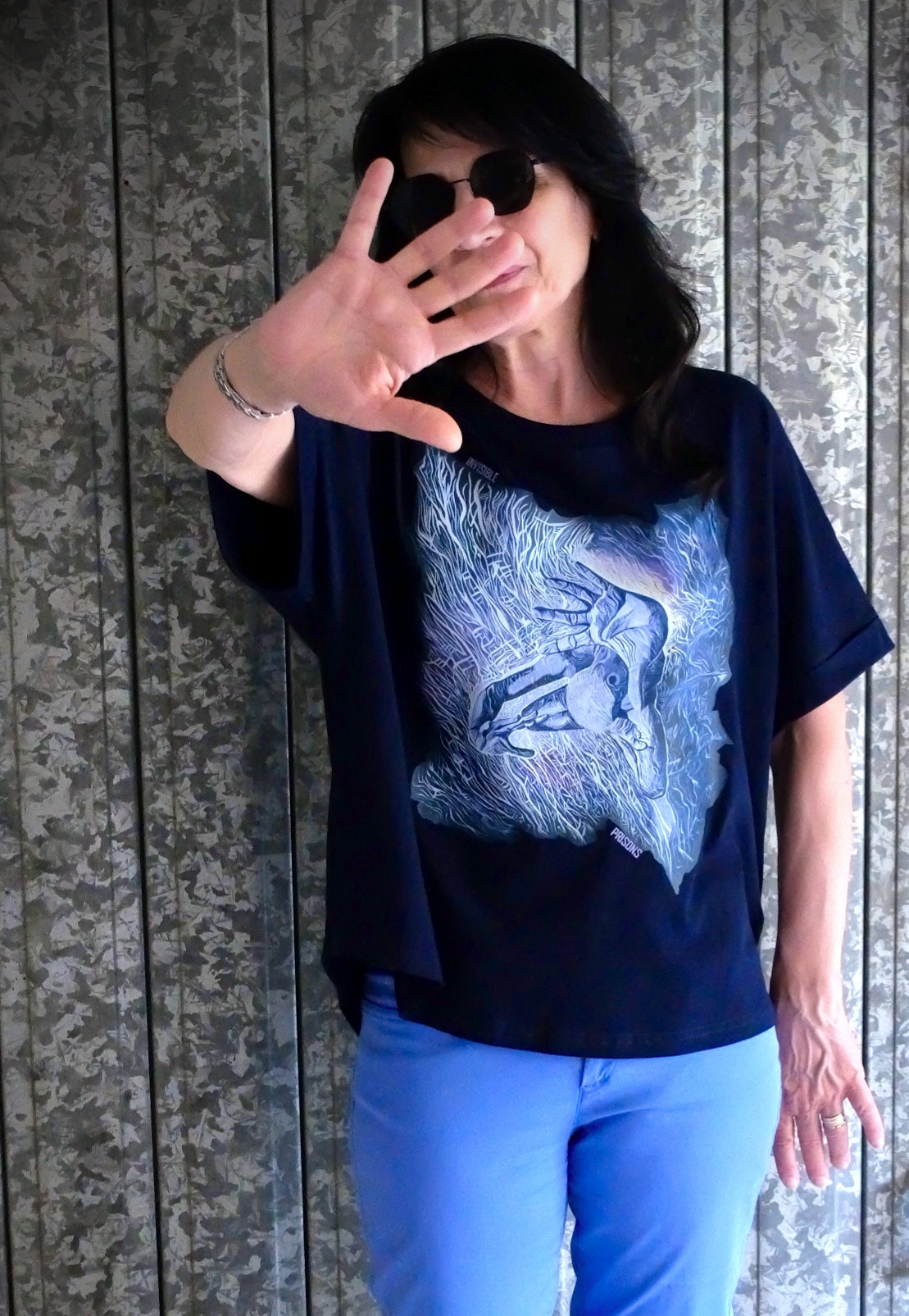 T-Shirt  "Invisible Prisons"